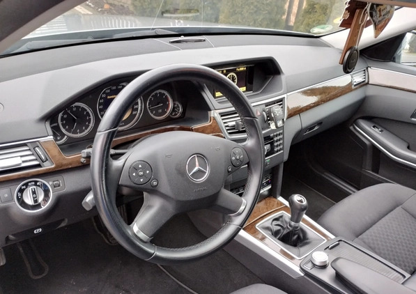 Mercedes-Benz Klasa E cena 55000 przebieg: 126000, rok produkcji 2011 z Siedlce małe 92